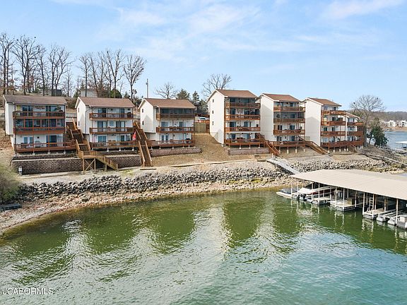 5th image of 160 Tara Rd #901