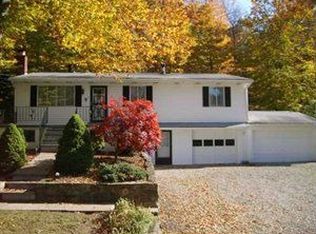 7076 Guyer Rd, New Kensington, PA 15068