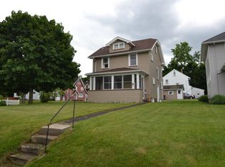 141 Gilbert Dr, Rochester, NY 14609