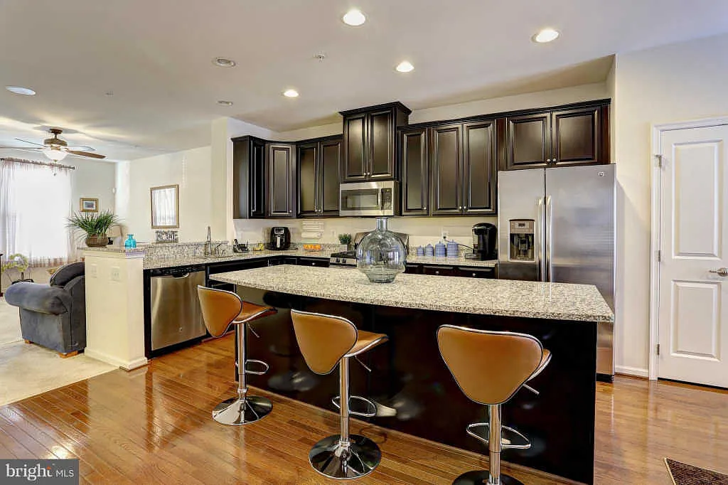 5306 Smiths Cove Ln photo 1