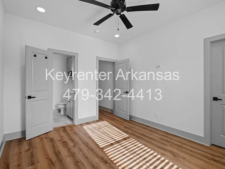 Duncan St Duplex — Photo 22
