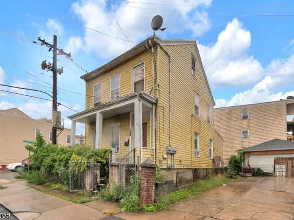 160 5Th Ave, Paterson City, NJ 07524