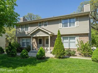 1430 73rd St, Windsor Heights, IA 50324