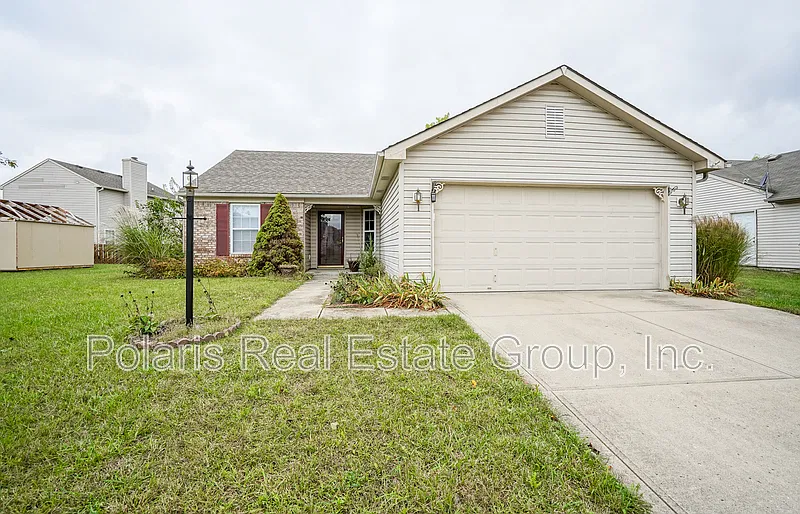 3 bed, 2.0 bath, 1240 sqft, $1,950 — Photo 3