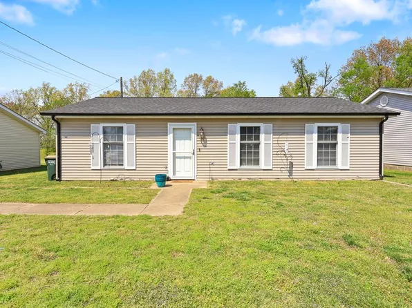 1891 Eastwind Ct, Madisonville, KY 42431