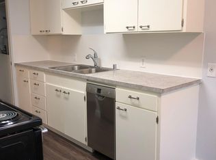 1301 S 5th St APT 1, Tacoma, WA 98405
