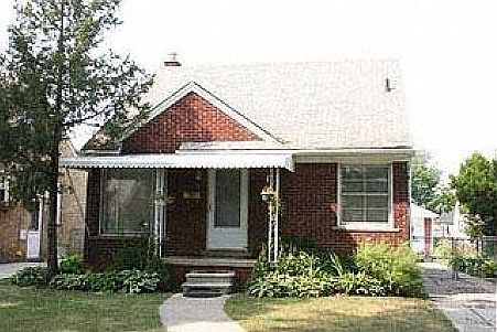 Charming Brick Bungalow For Rent
