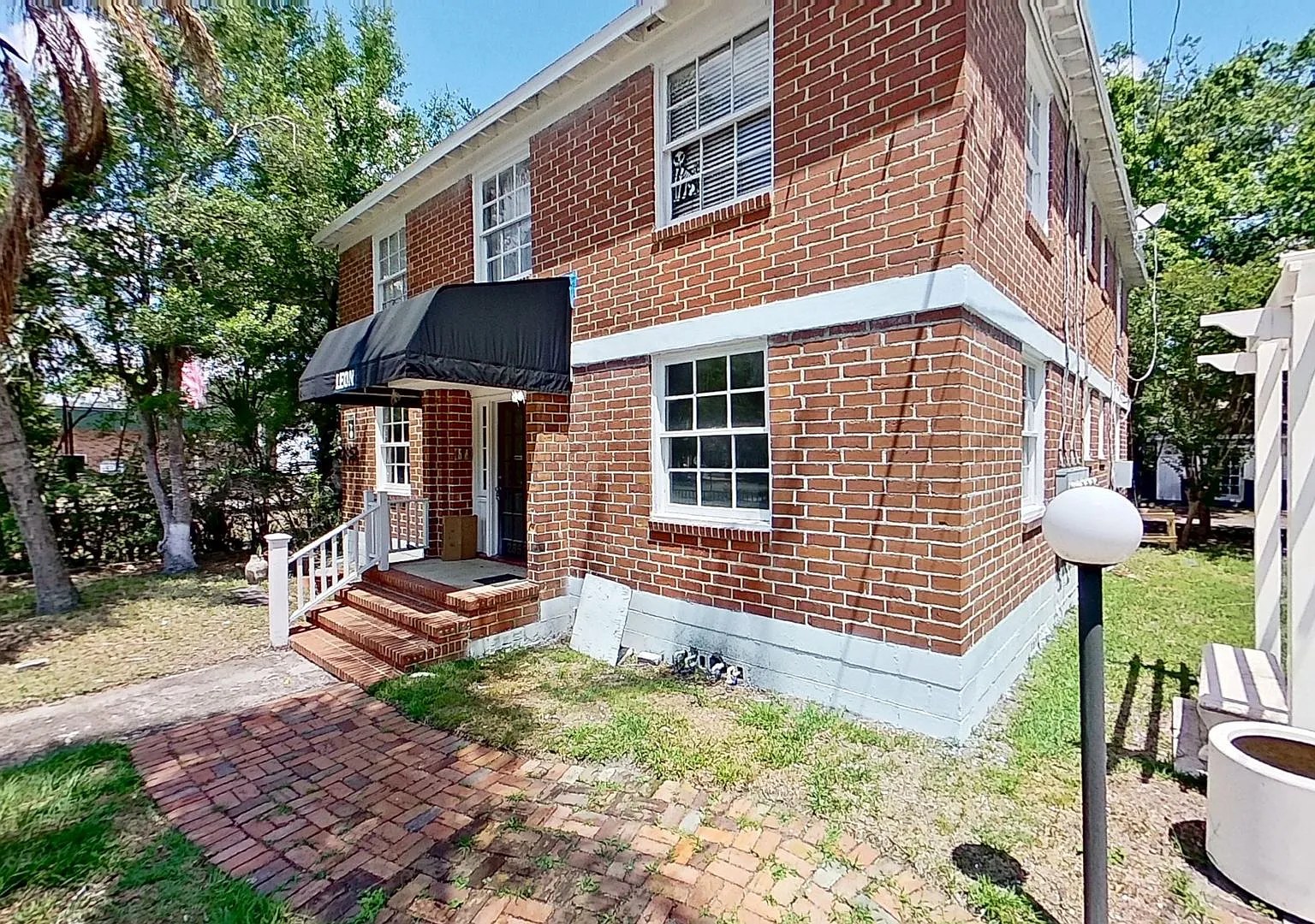 2853 College Street Quad — Photo 3