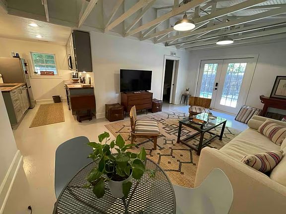 3rd image of 220 Ferrill St #222