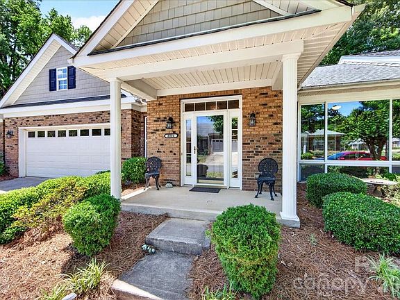 3rd image of 6804 Cinnamon Cres