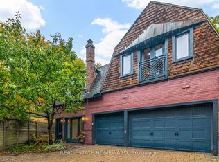 12A Admiral Rd, Toronto, ON M5R 2L5