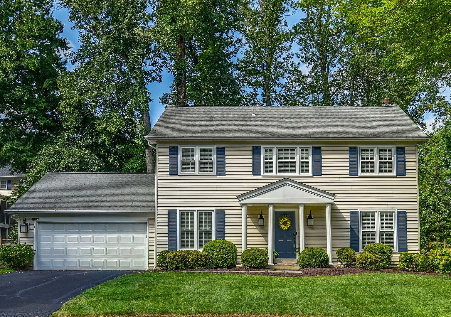 Beautiful 4 Bed 2.5 Bath SFH in Burke For Rent — Photo 1