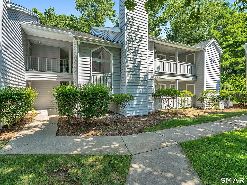 1st image of 9 Chase Oaks Court