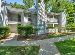 9 Chase Oak Ct, Groton, CT 06340