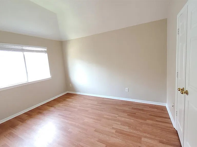 2707 Sun Beam Ct — Photo 21