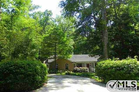 2nd image of 337 Beaver Lake Rd
