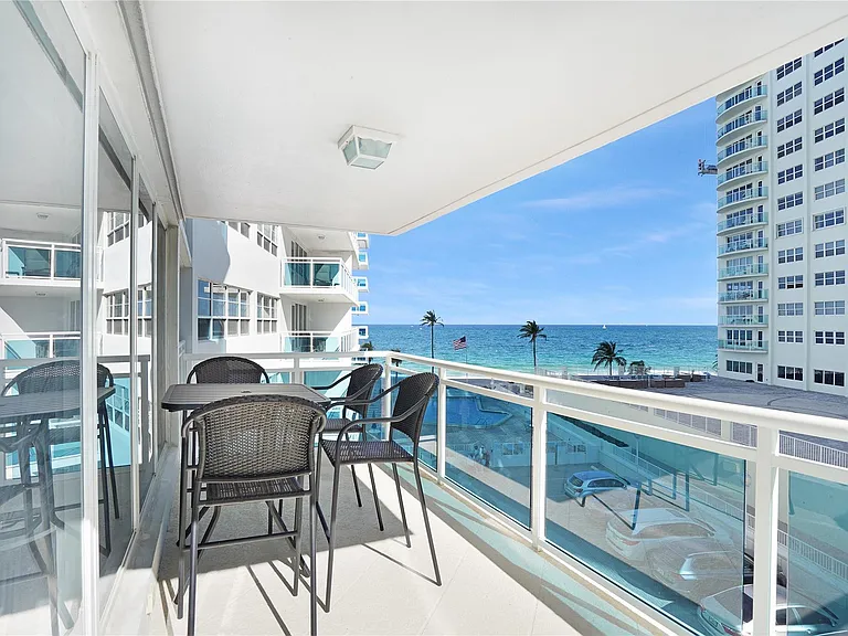 3430 Galt Ocean Dr #410 — Photo 38