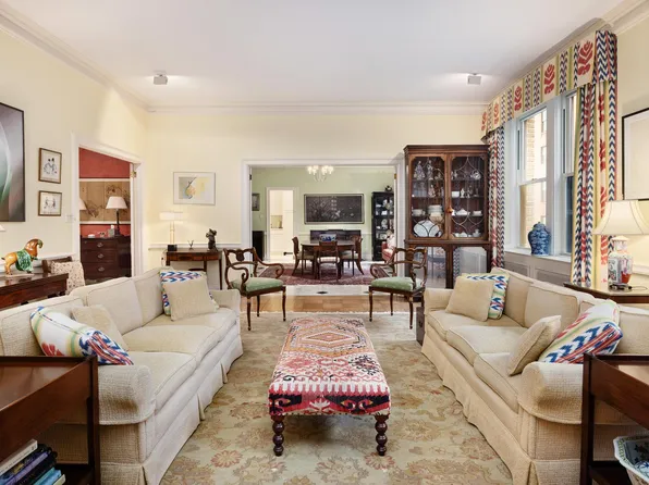 993 Park Avenue image 3 of 10