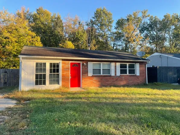 715 Glengarry Dr, Fairdale, KY 40118