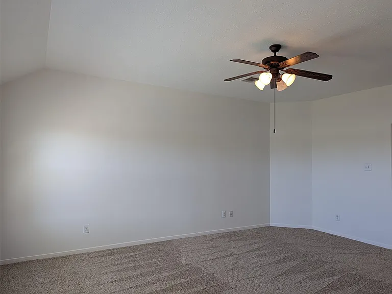 5618 Savannah Woods Ln — Photo 31