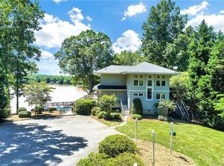 217 Quiet Waters Rd, Belmont, NC 28012