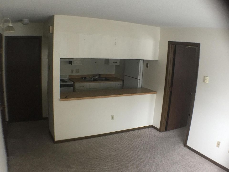 Living Room/Kitchen