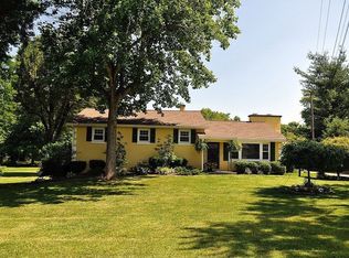 1085 Higbee Mill Rd, Lexington, KY 40503