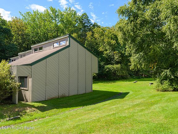 4th image of 142 Ridge Dr