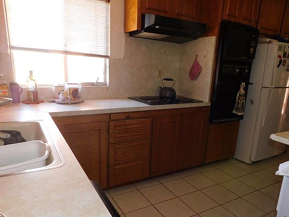 5th image of 17330 Neptune Ave