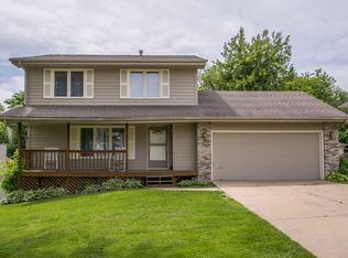 1627 E Creston Ave, Des Moines, IA 50320