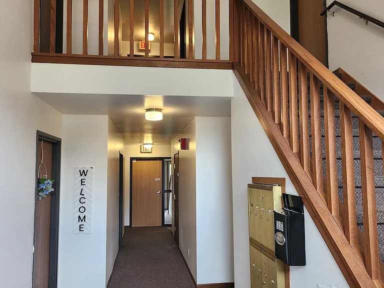 429 Pine St #8 — Photo 3