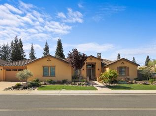 226 W Willow Wood Dr, Woodbridge, CA 95258