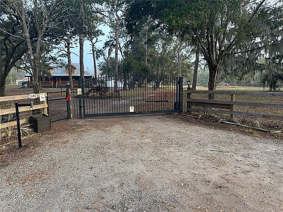 2nd image of 2690 Myakka Rd