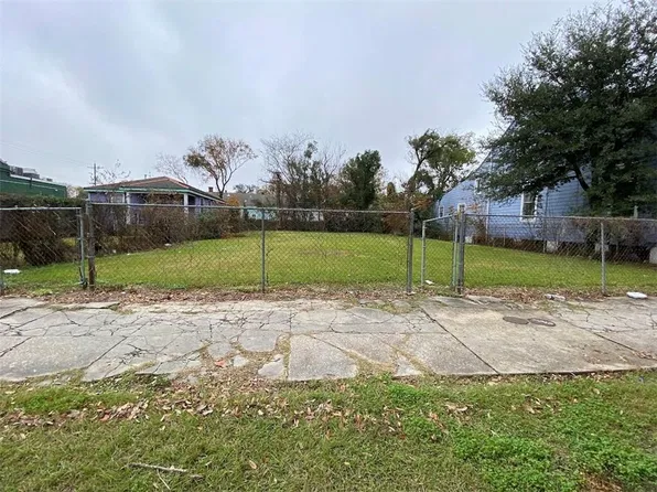 1508-12 Esplanade Ave, New Orleans, LA 70116