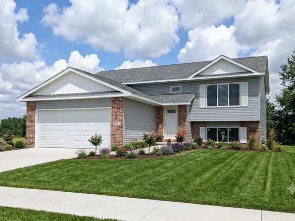 6800 Whitcomb St, Merrillville, IN 46410