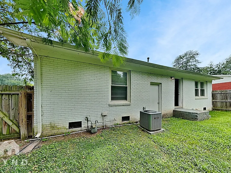 730 Dunbrook Ln — Photo 13