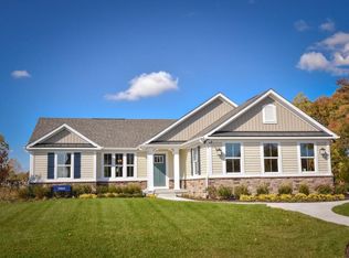 1542 Rosa Cir, Webster, NY 14580