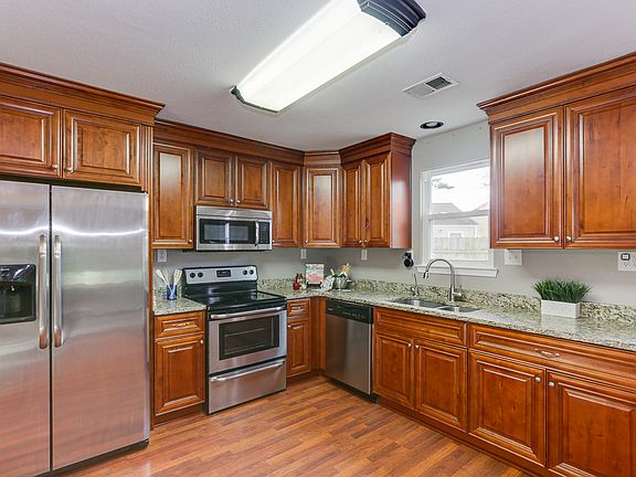 3rd image of 1909 Whiteface Ct