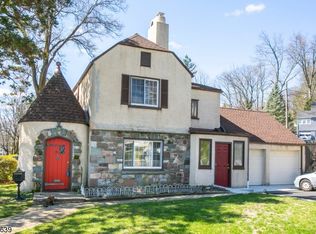 18 Winding Way, West Orange, NJ 07052