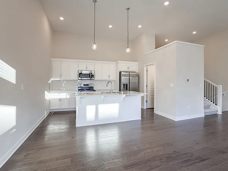 3735 SW Clayton Pl — Photo 7