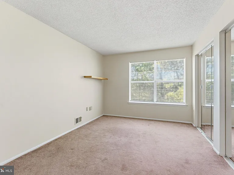 96 Willow Ct — Photo 19