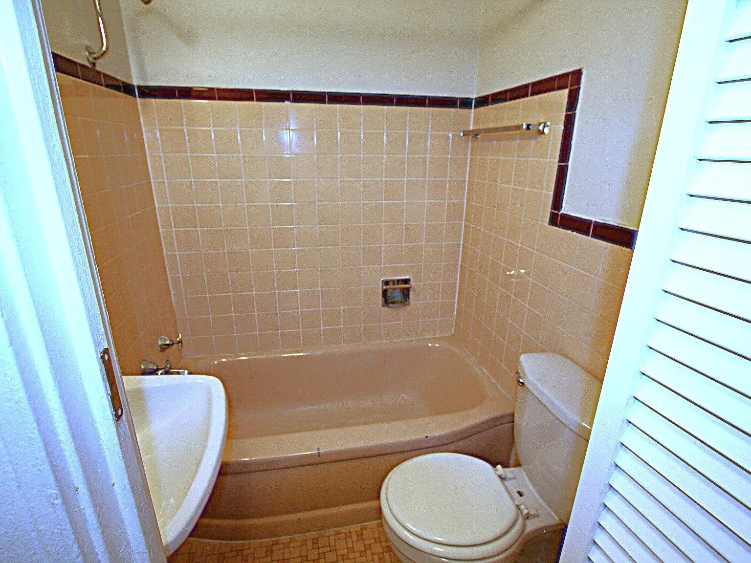 Mason Apts — Photo 4