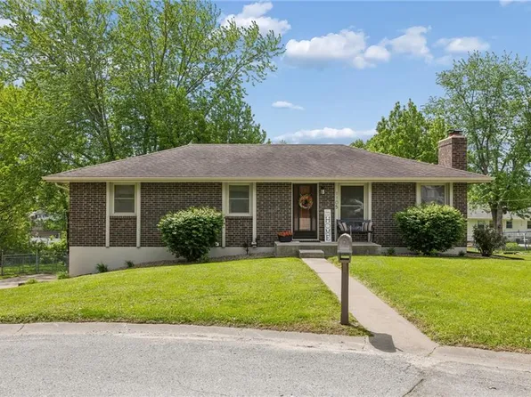 1105 Williams St, Excelsior Springs, MO 64024