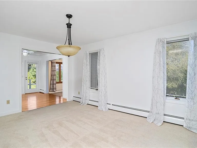 27 Tobin Ln — Photo 13