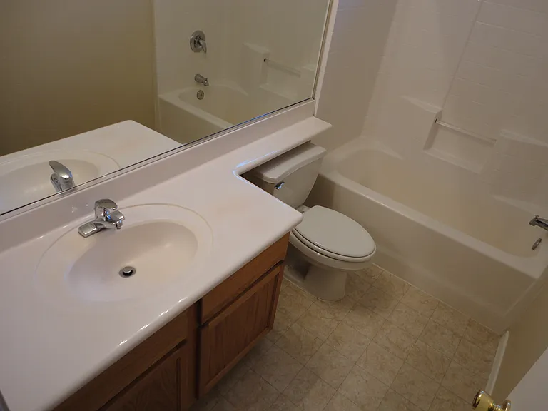 6217 W Warner St — Photo 12