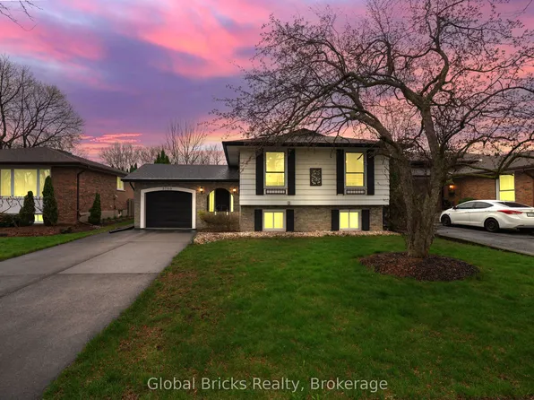 5780 Theresa St, Niagara Falls, ON L2J 2A1