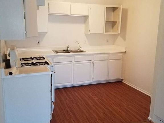 2nd image of 602 S Belmont St APT 104