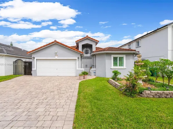 7967 NW 186th Ter, Hialeah, FL 33015