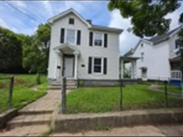 208 Young St, Middletown, OH 45044