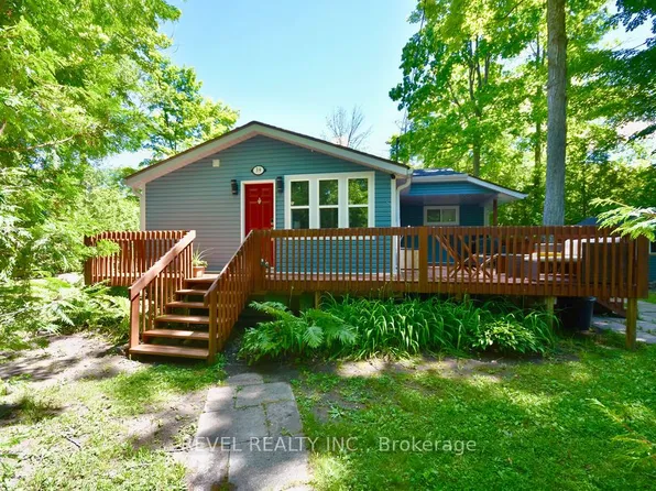 39 Domar Rd, Tiny, ON L0L 2J0